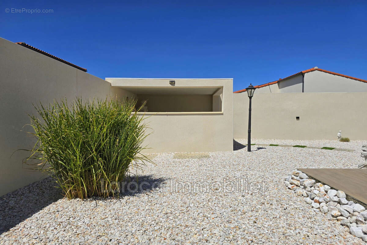 Maison à LAROQUE-DES-ALBERES