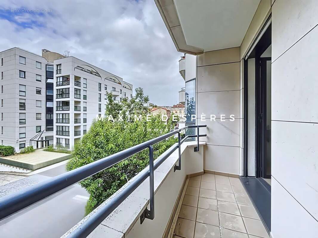 Appartement à PUTEAUX