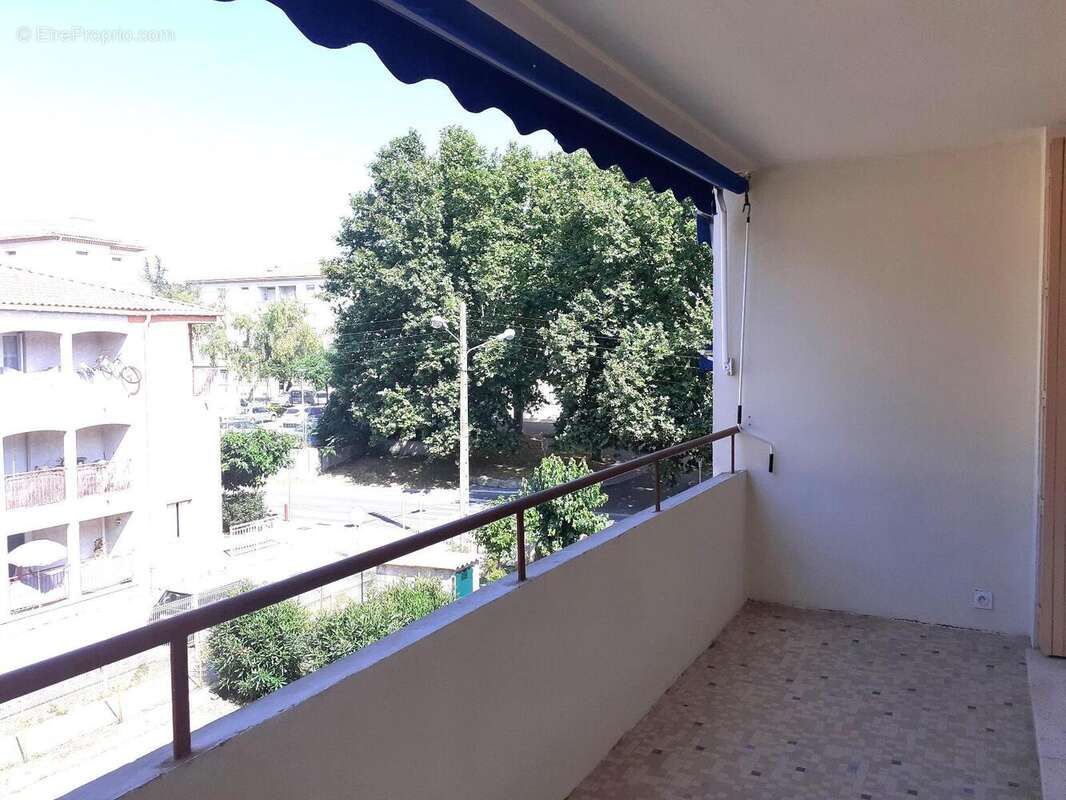   - Appartement à DRAGUIGNAN