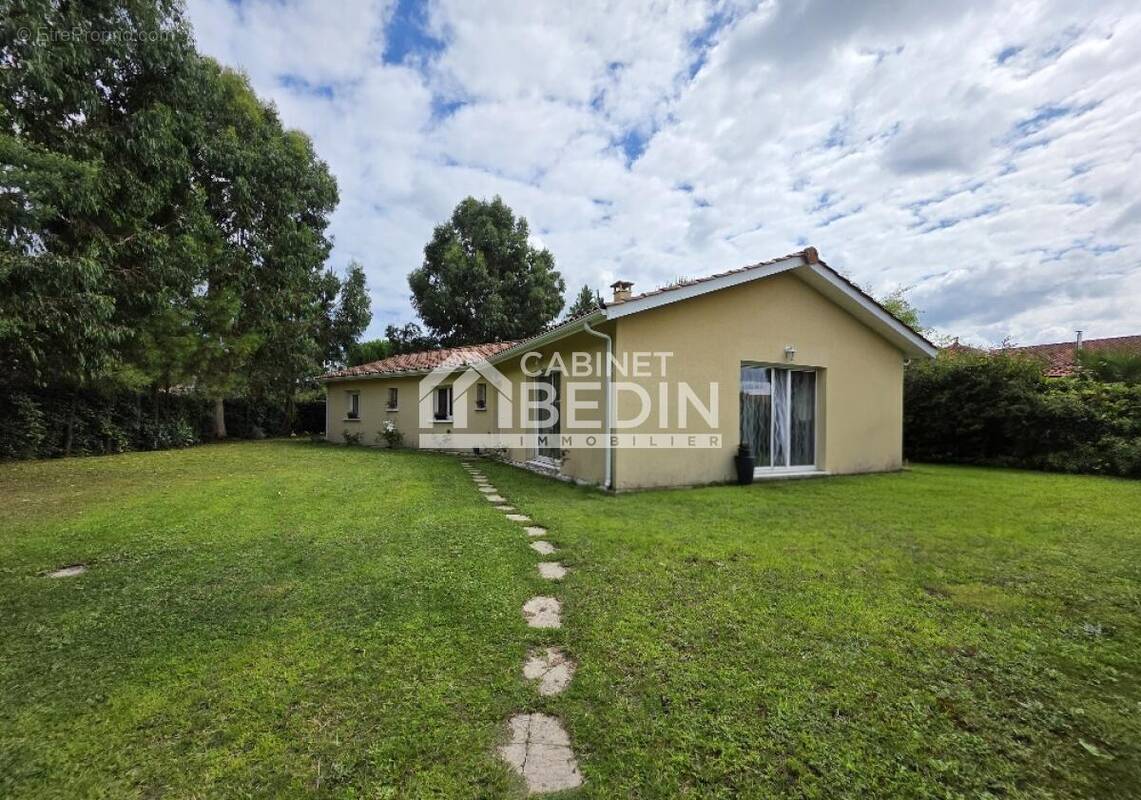 Maison à PARENTIS-EN-BORN