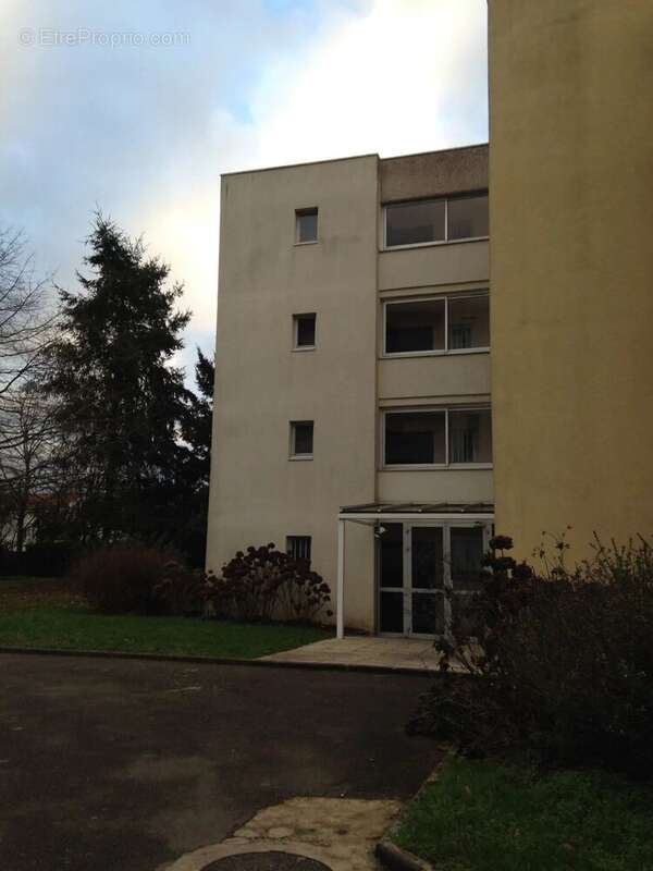 Appartement à SAINT-SEBASTIEN-SUR-LOIRE