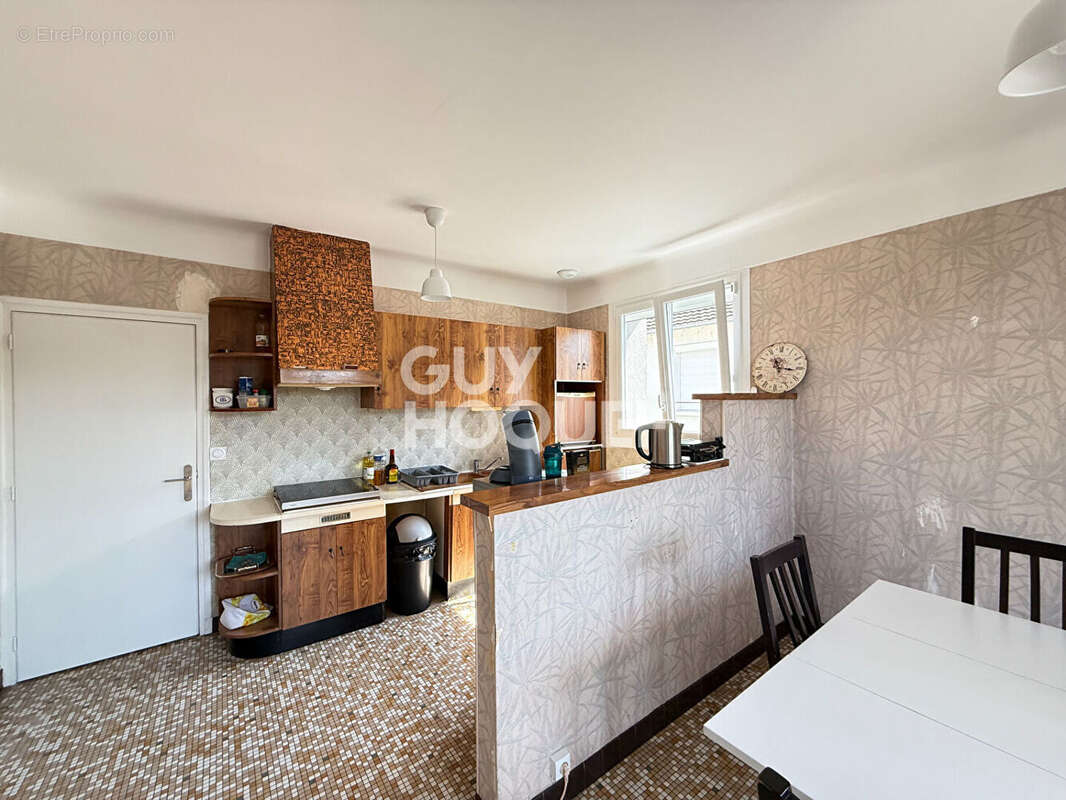 Maison à SAINT-DOULCHARD