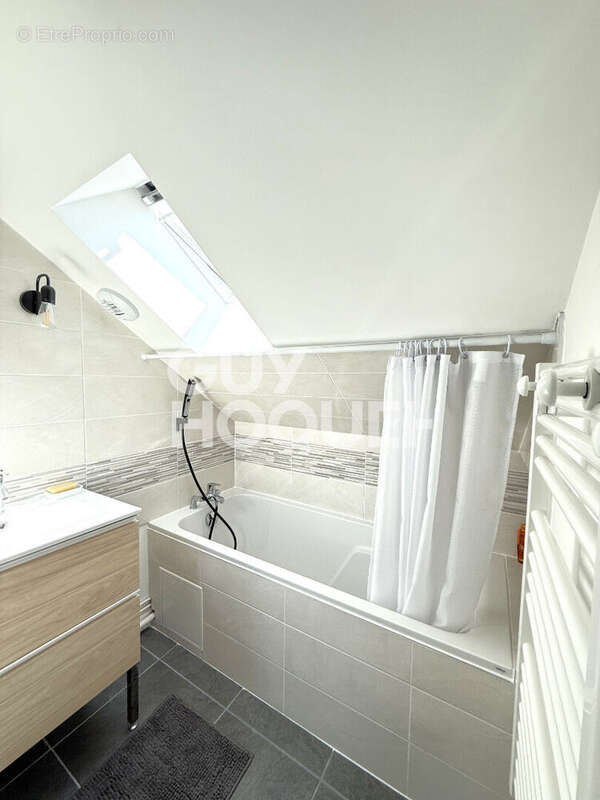 Maison à SAINT-DOULCHARD