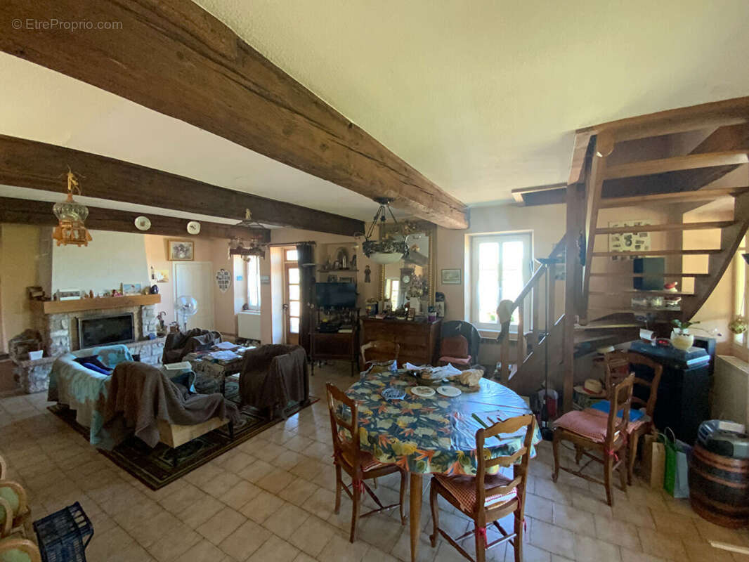 Maison à SAINT-EMILAND