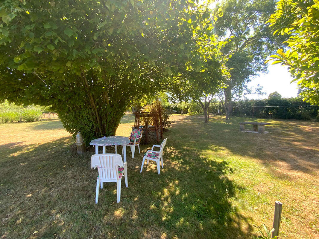 Maison à SAINT-EMILAND