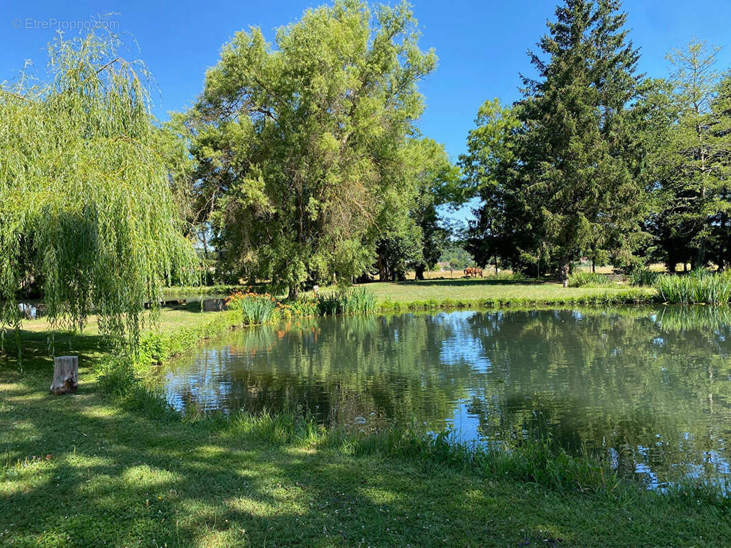 Maison à SAINT-LUBIN-DES-JONCHERETS