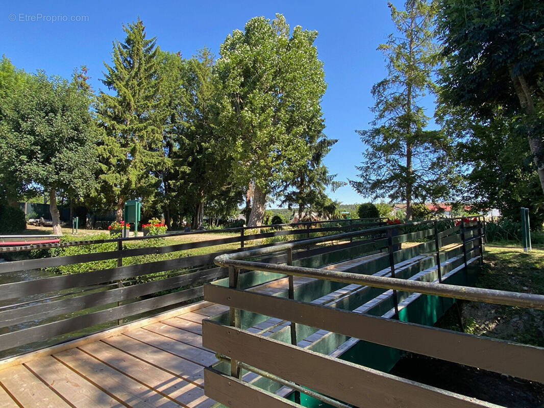 Terrain à SAINT-LUBIN-DES-JONCHERETS