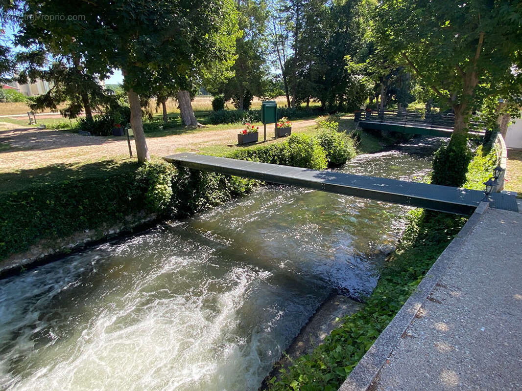 Terrain à SAINT-LUBIN-DES-JONCHERETS