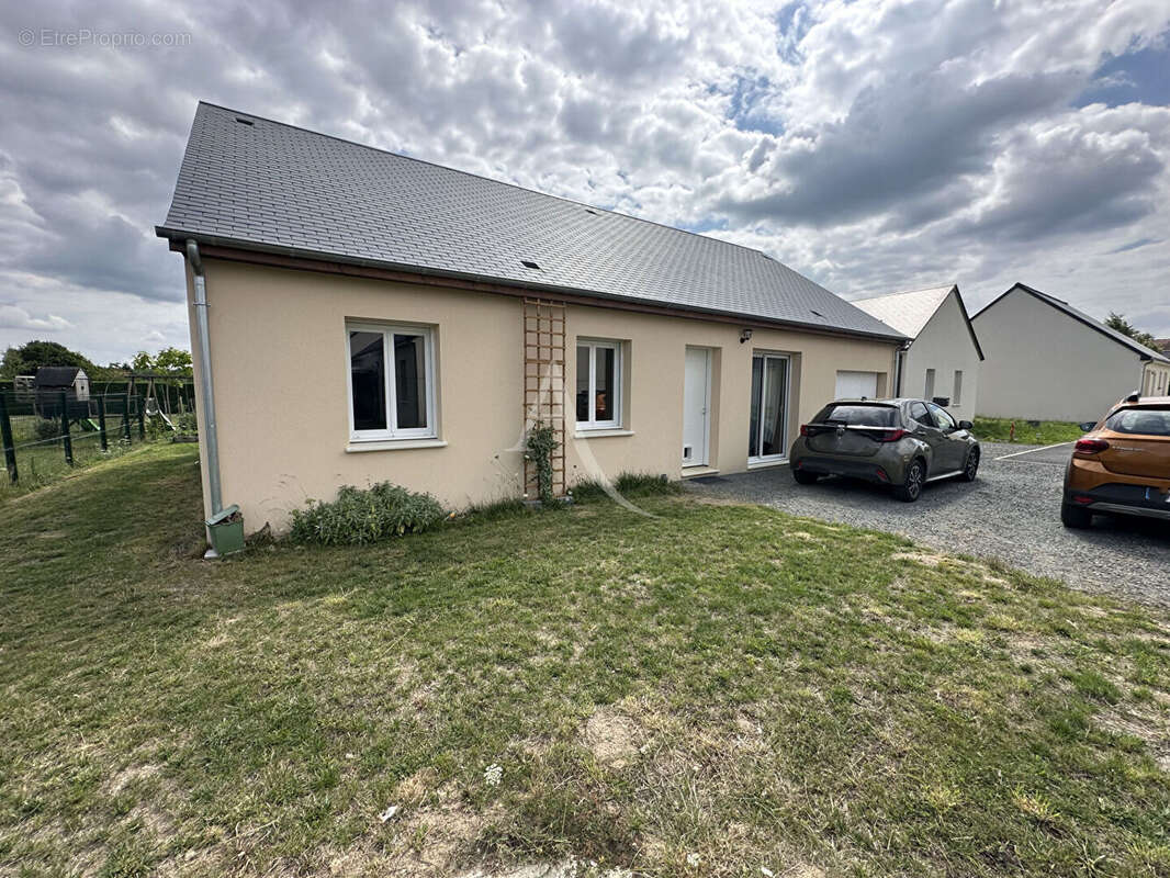 Maison à MAZIERES-DE-TOURAINE