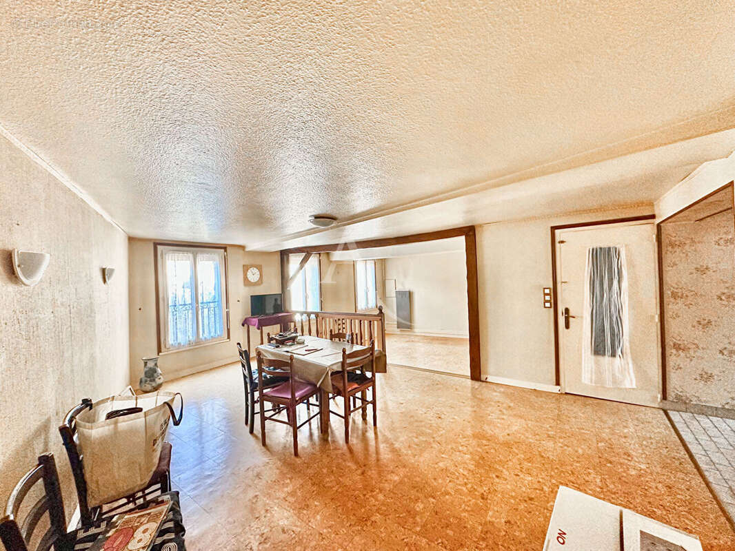 Appartement à DOUE-LA-FONTAINE