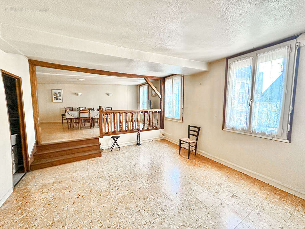 Appartement à DOUE-LA-FONTAINE