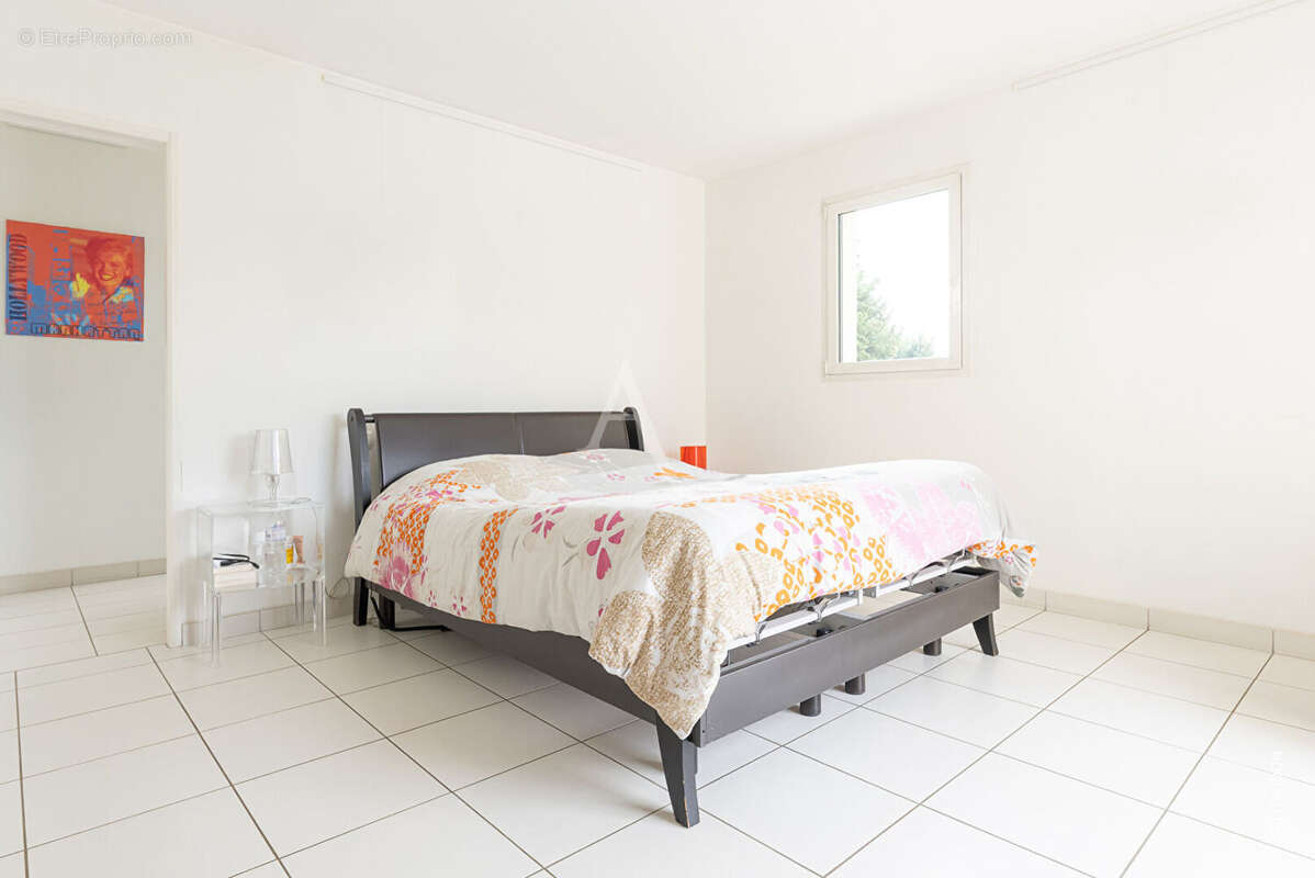 Maison à SAINT-MARTIN-BELLE-ROCHE