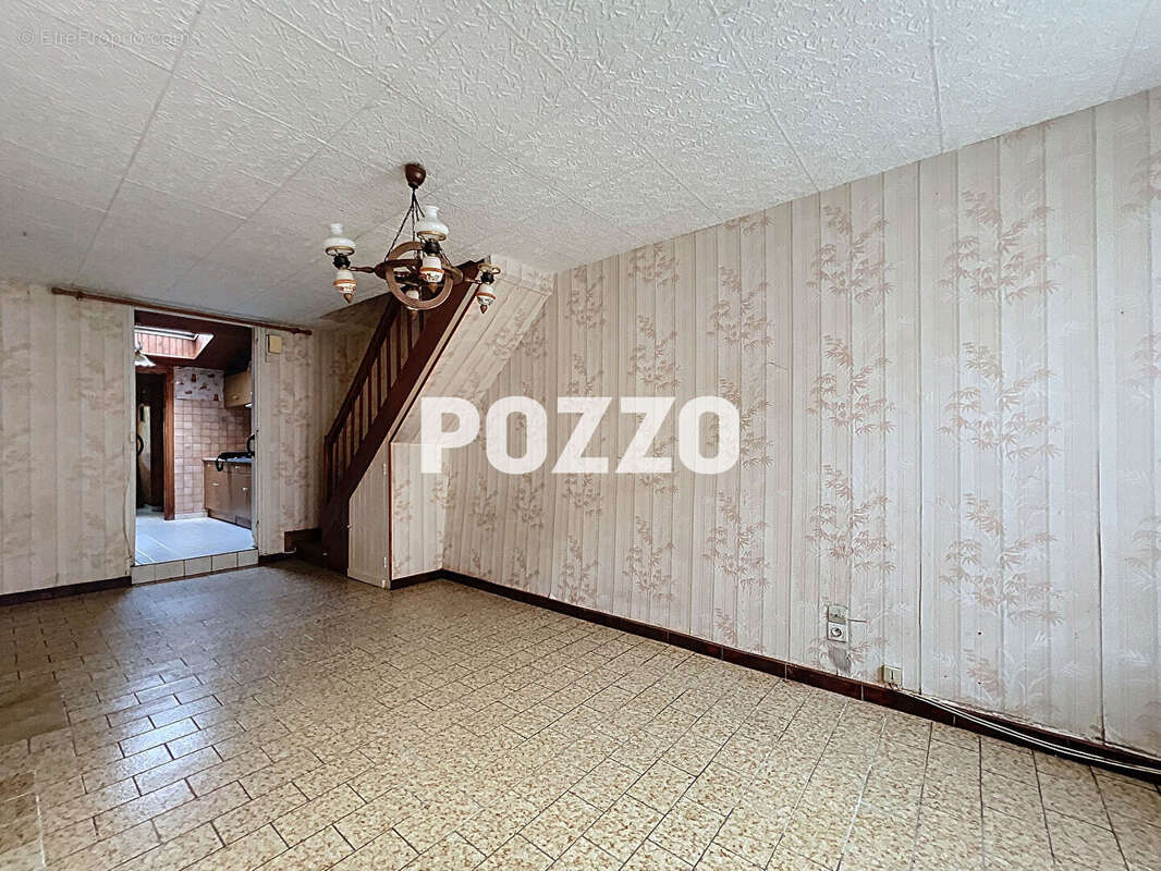 Maison à SAINT-HILAIRE-DU-HARCOUET