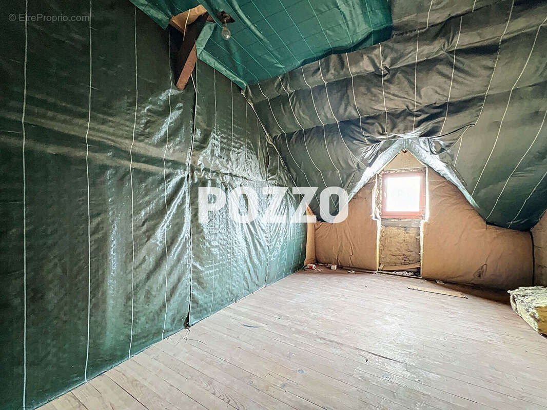 Maison à SAINT-HILAIRE-DU-HARCOUET