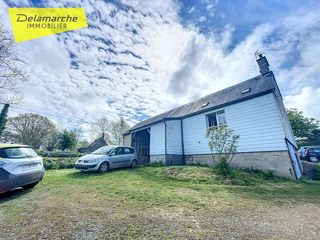 Maison à VILLEDIEU-LES-POELES