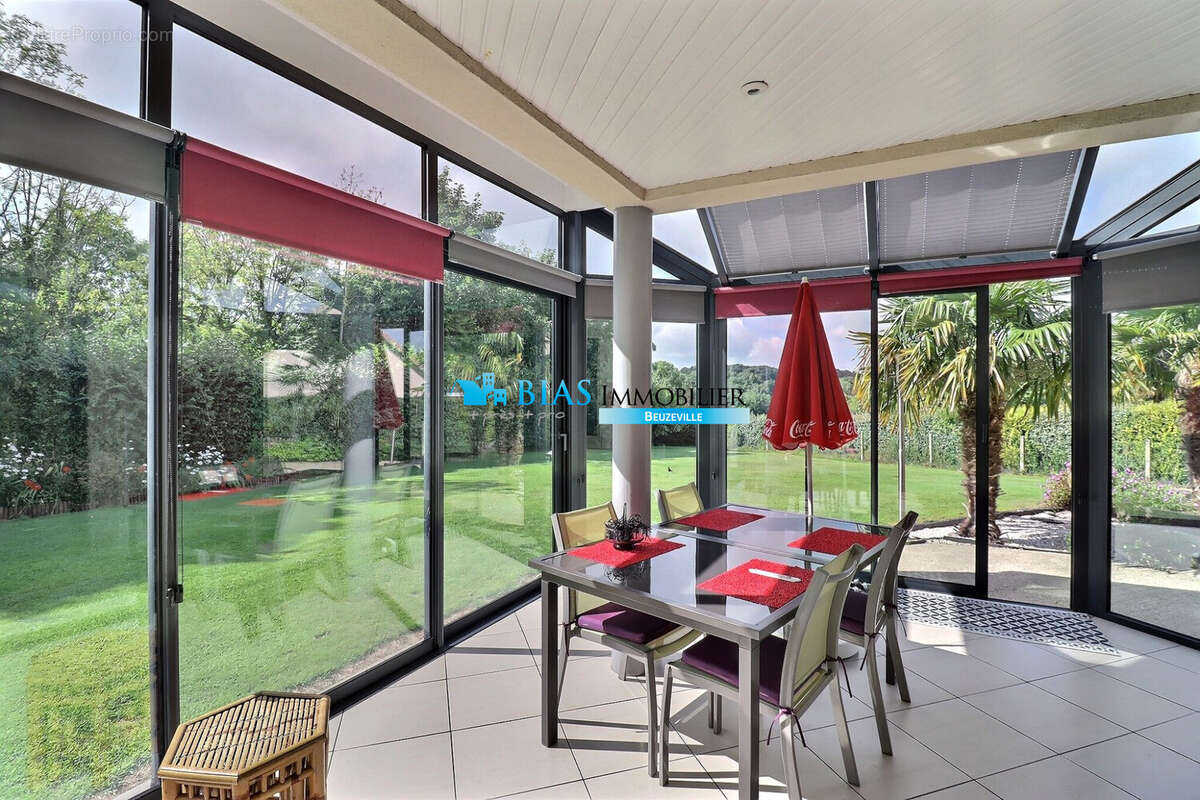 Maison à PONT-L&#039;EVEQUE