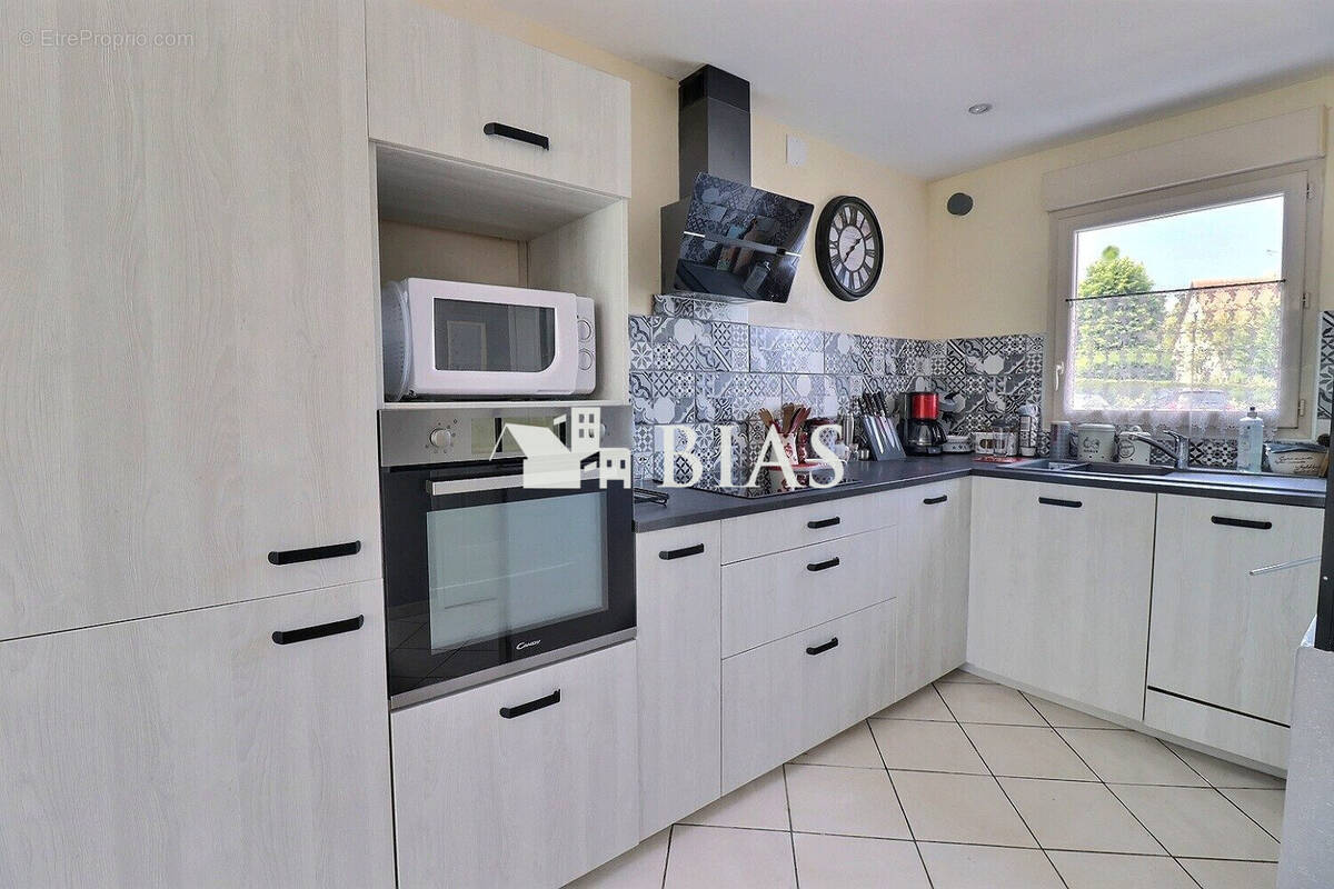 Maison à PONT-L&#039;EVEQUE