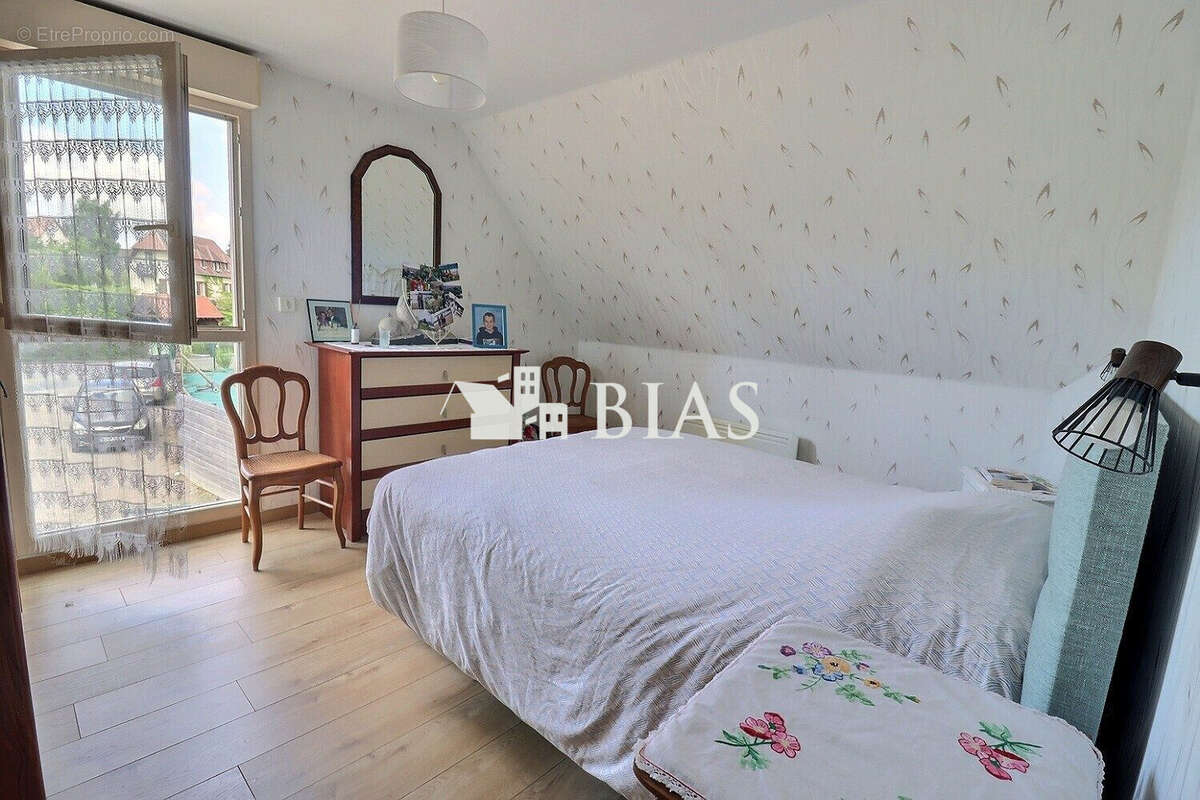 Maison à PONT-L&#039;EVEQUE