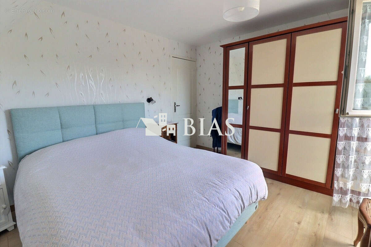 Maison à PONT-L&#039;EVEQUE