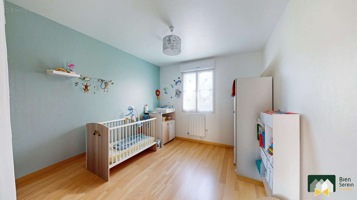 Maison à PRUNAY-LE-GILLON