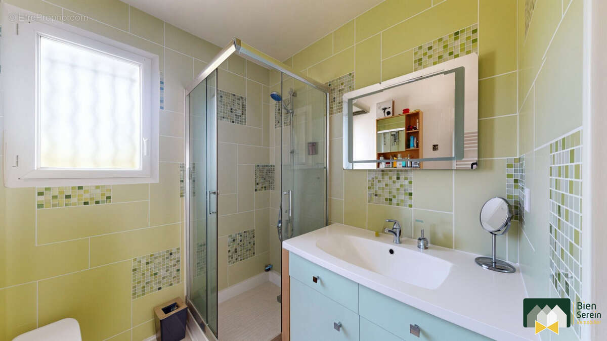 Maison à PRUNAY-LE-GILLON