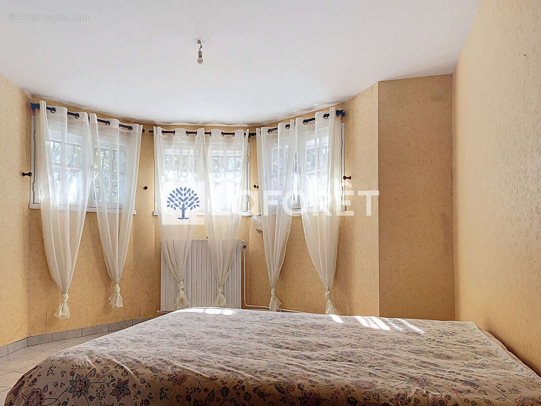 Maison à CHATILLON-SUR-THOUET