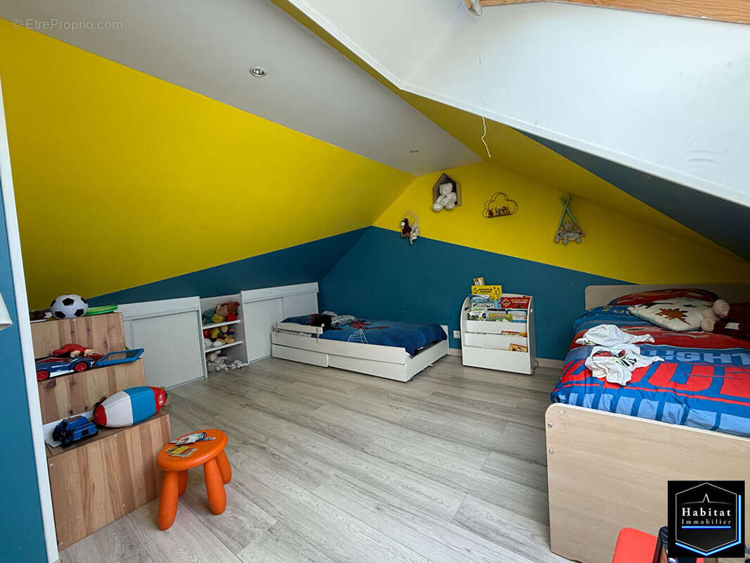 Maison à LE PLESSIS-BELLEVILLE