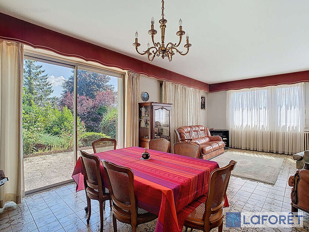 Maison à BOURBONNE-LES-BAINS