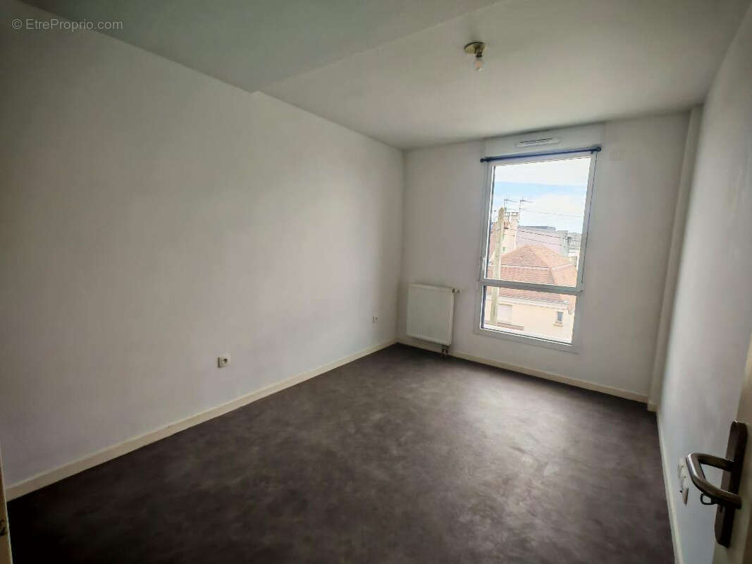 Appartement à SARTROUVILLE