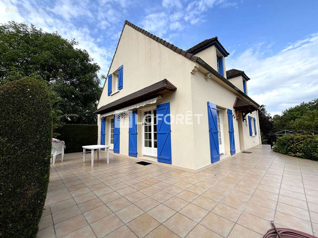 Maison à SERAINCOURT