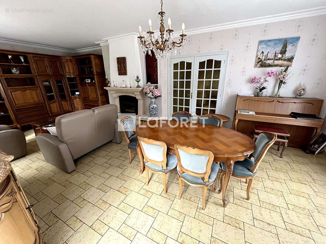 Maison à SERAINCOURT