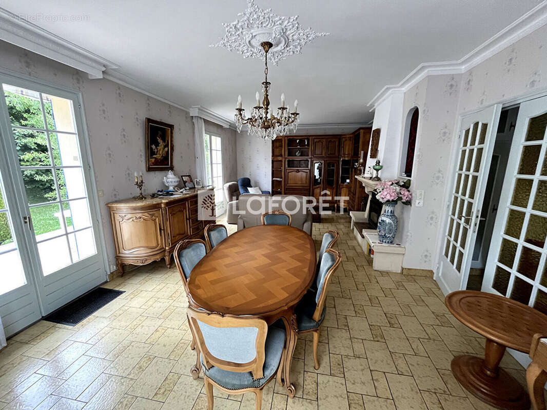 Maison à SERAINCOURT