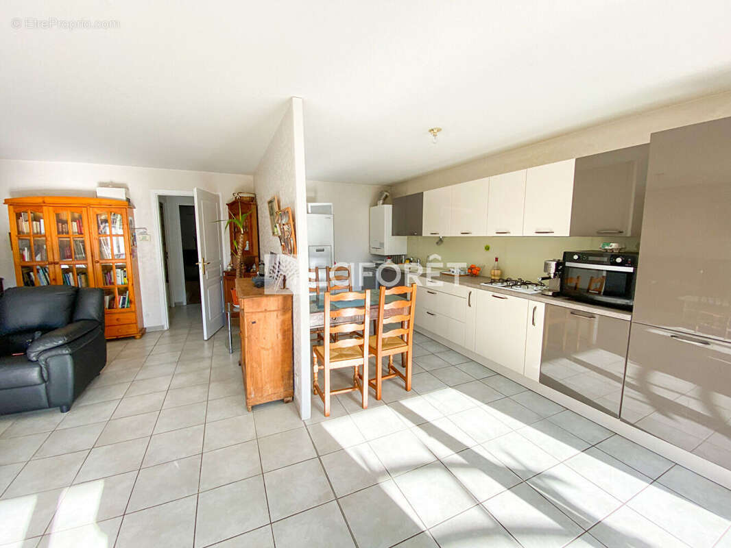 Appartement à SAINT-MARTIN-D&#039;HERES