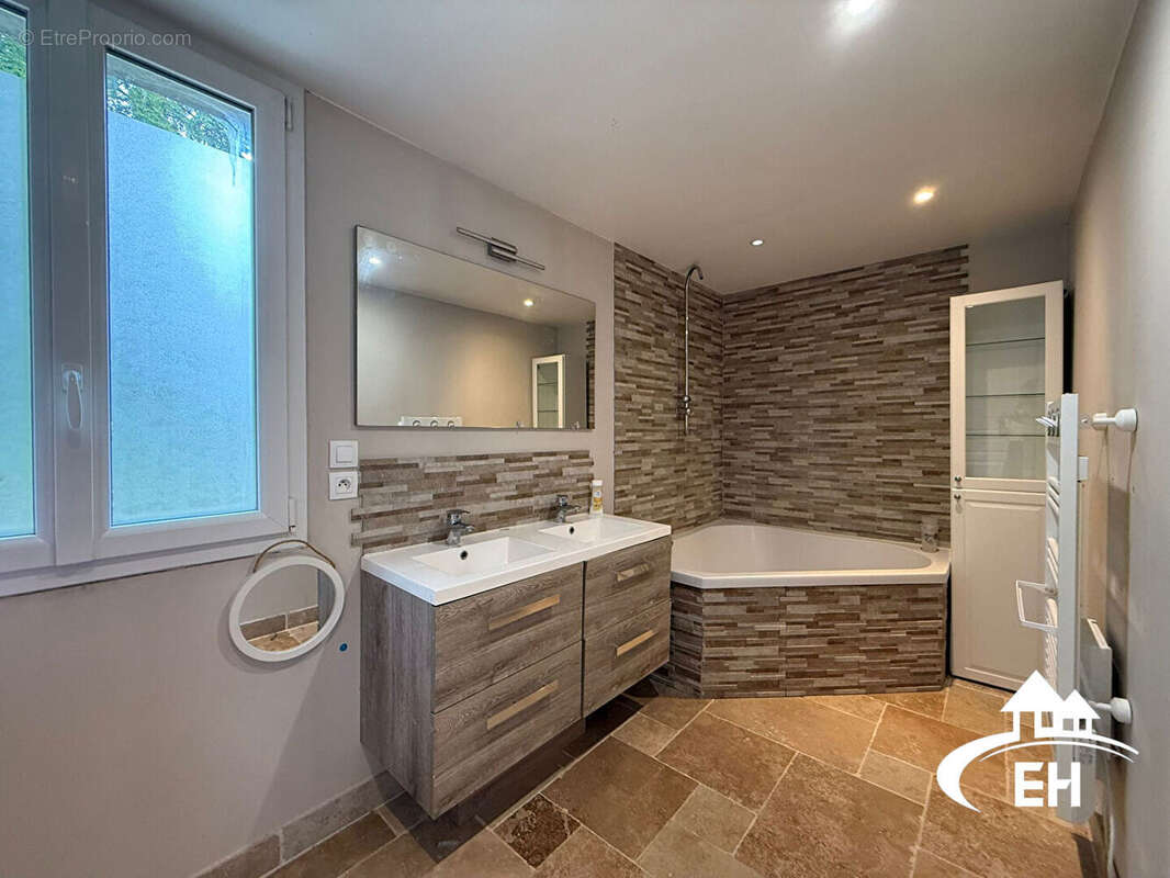 Maison à L&#039;AIGLE