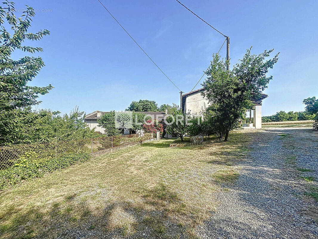 Maison à CASTELSARRASIN