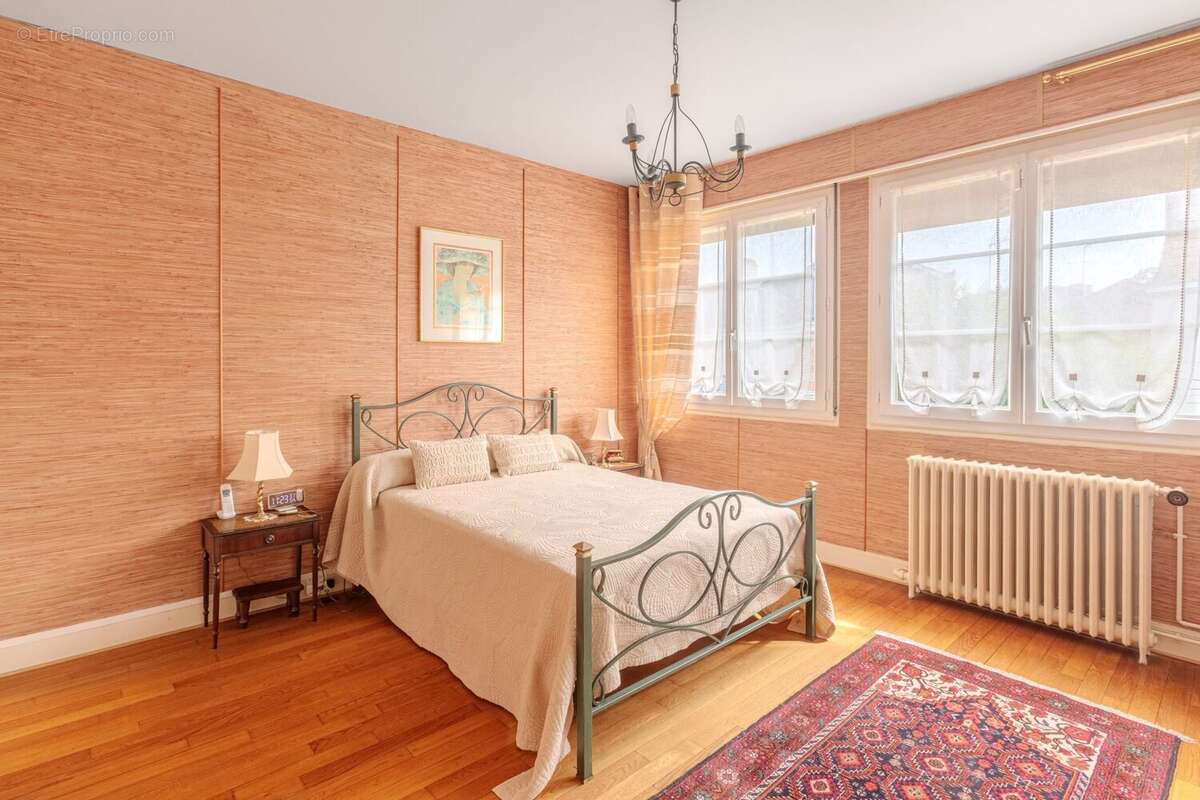 Maison à ASNIERES-SUR-SEINE