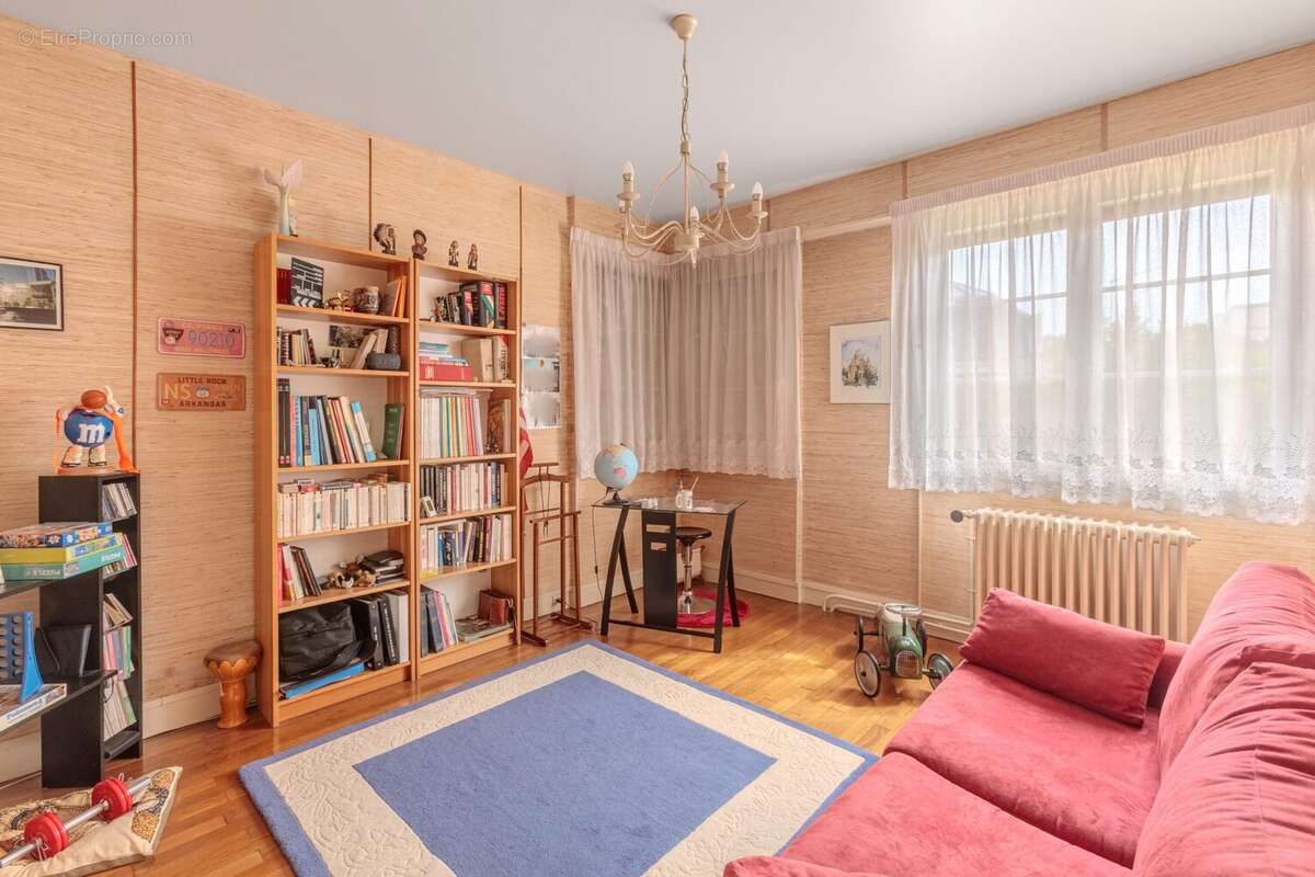 Maison à ASNIERES-SUR-SEINE