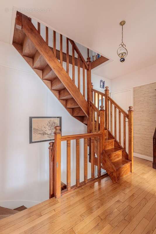 Maison à ASNIERES-SUR-SEINE