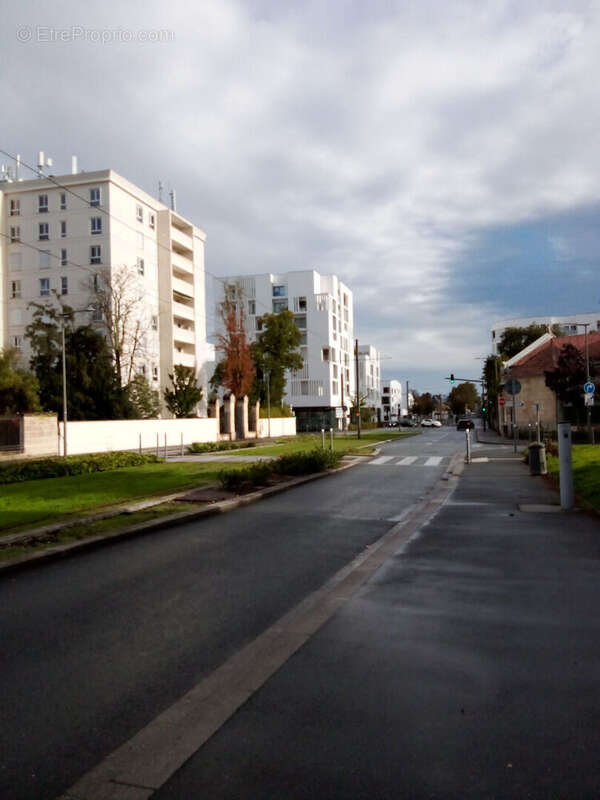 Commerce à LE BOUSCAT