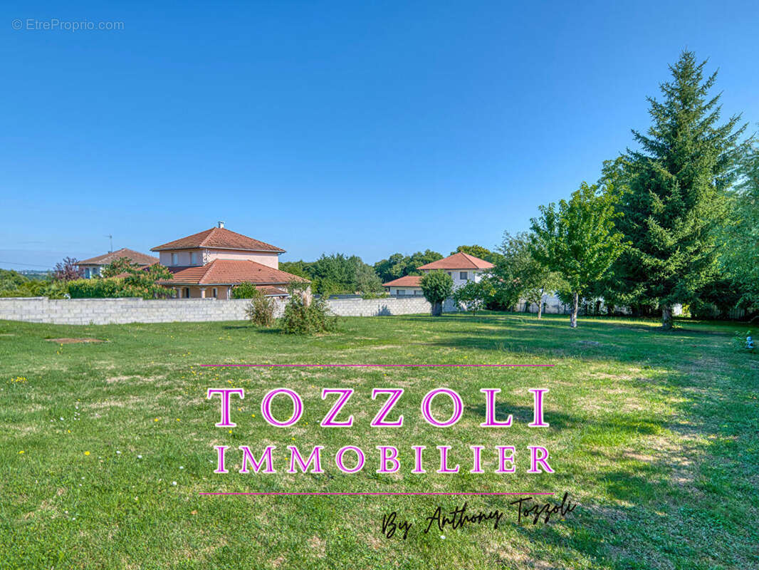 Maison à SAINT-DIDIER-DE-LA-TOUR