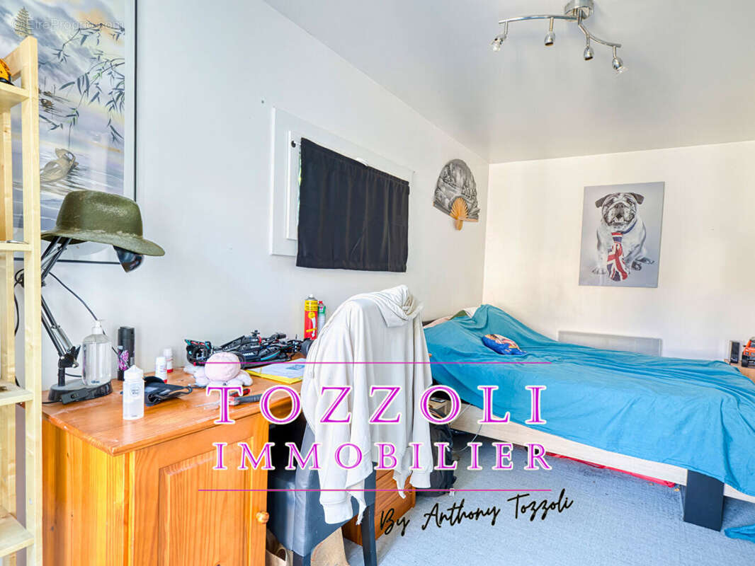 Maison à SAINT-DIDIER-DE-LA-TOUR