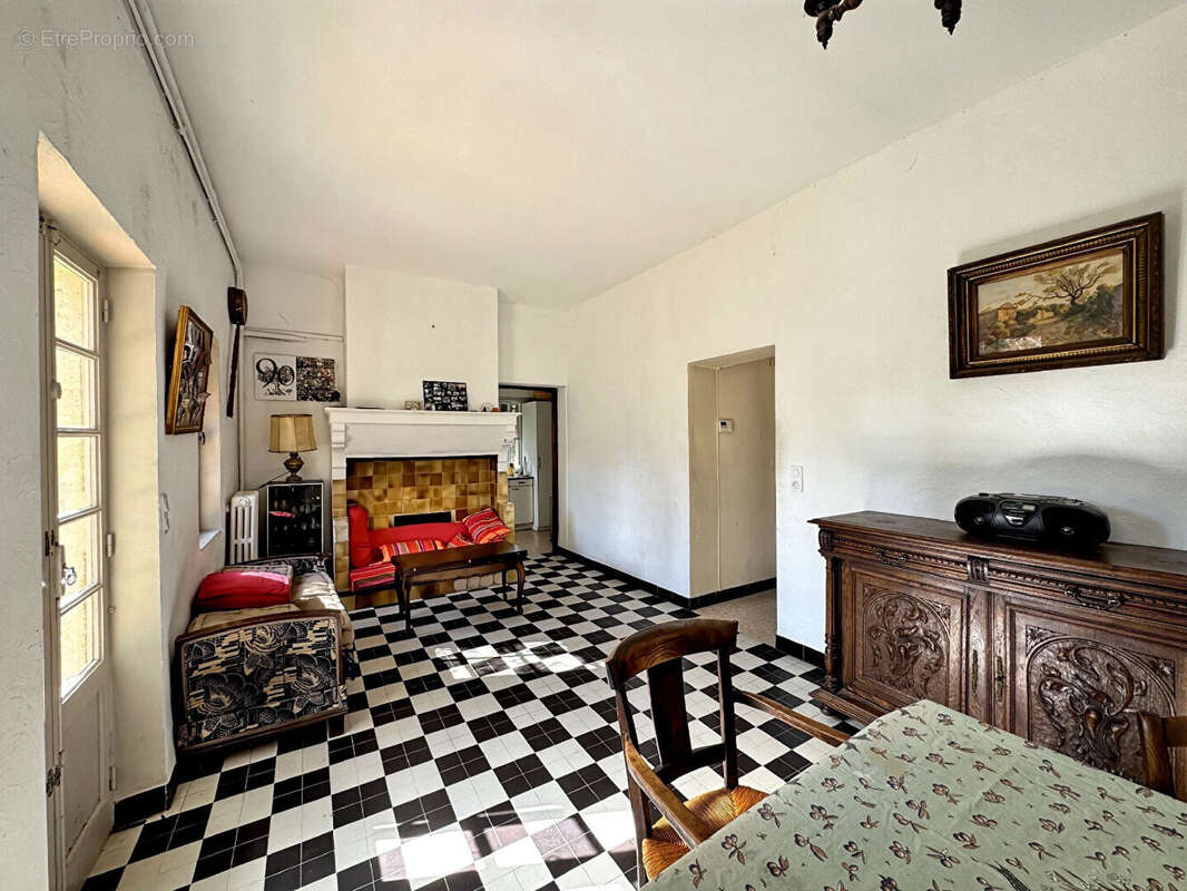 Maison à VILLENEUVE-LES-AVIGNON