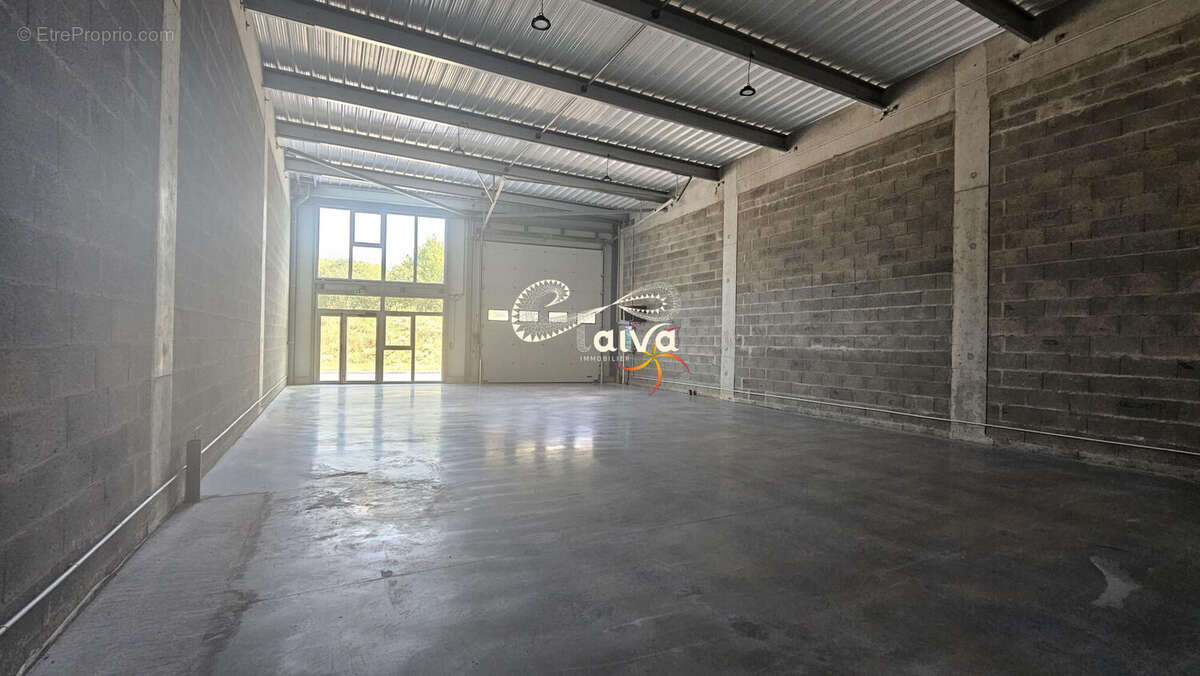 Commerce à MINIAC-MORVAN