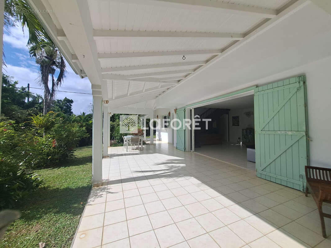 Maison à GOYAVE