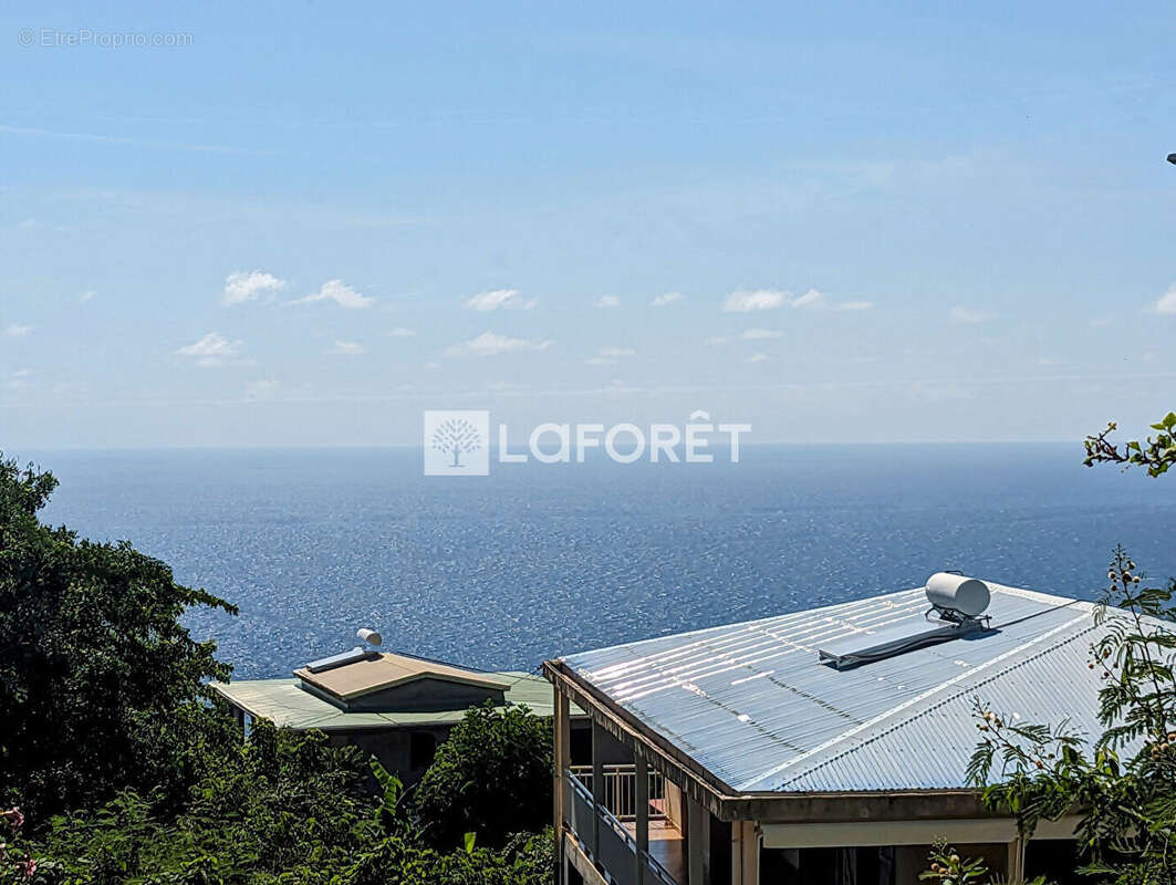 Terrain à BOUILLANTE