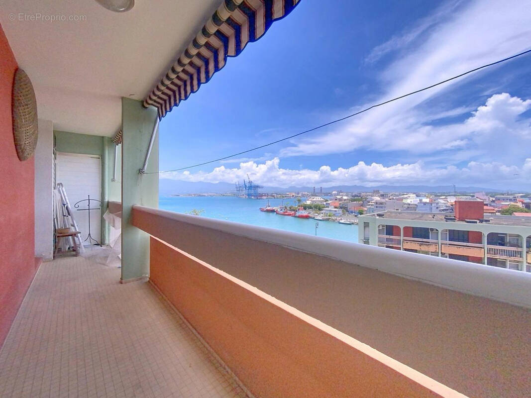 Appartement à POINTE-A-PITRE