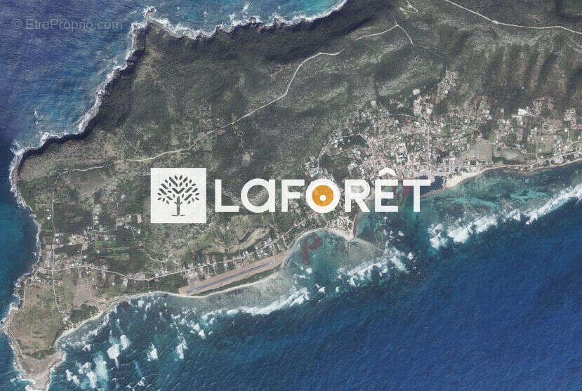 Terrain à LA DESIRADE