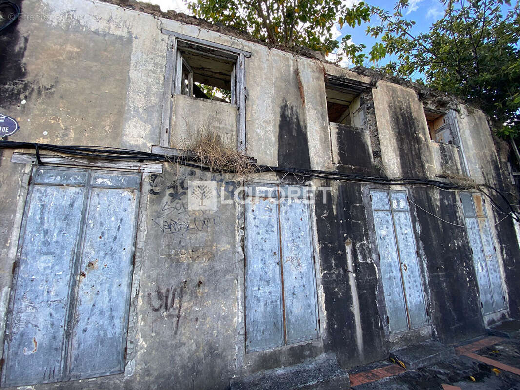 Maison à BASSE-TERRE