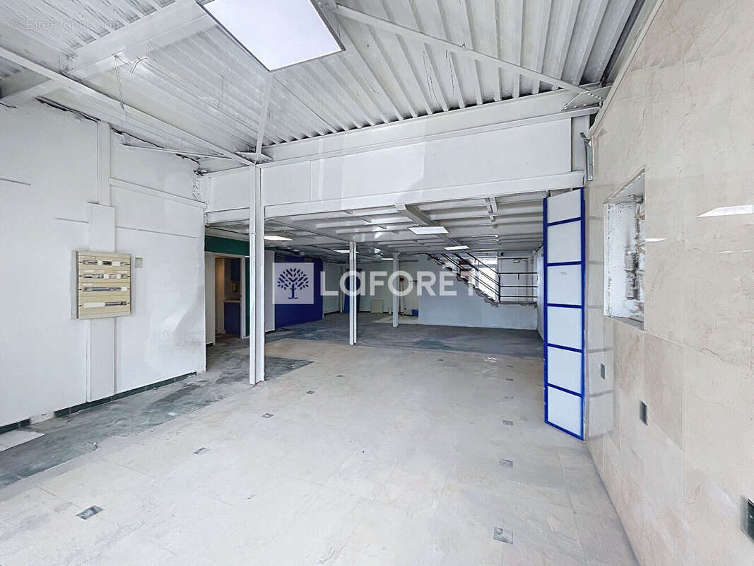 Commerce à BAIE-MAHAULT