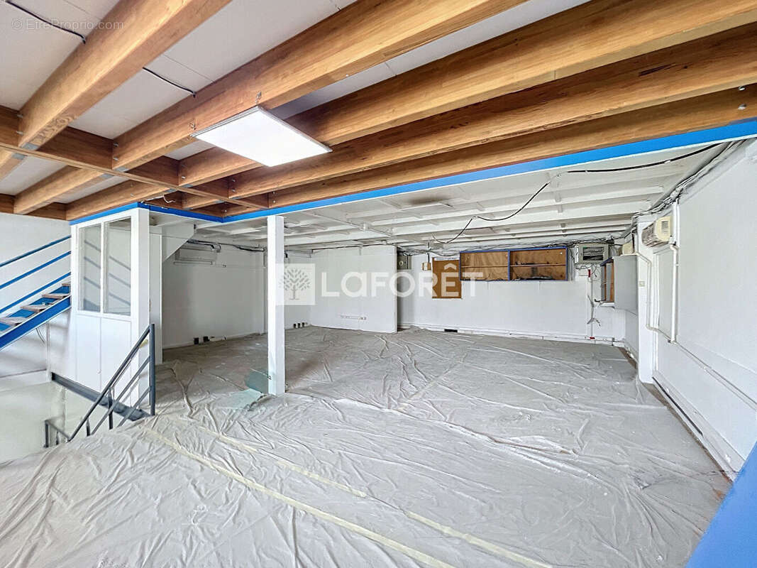 Commerce à BAIE-MAHAULT